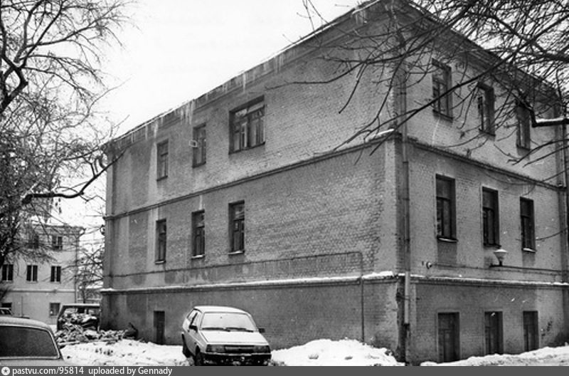 Смоленский бул.13