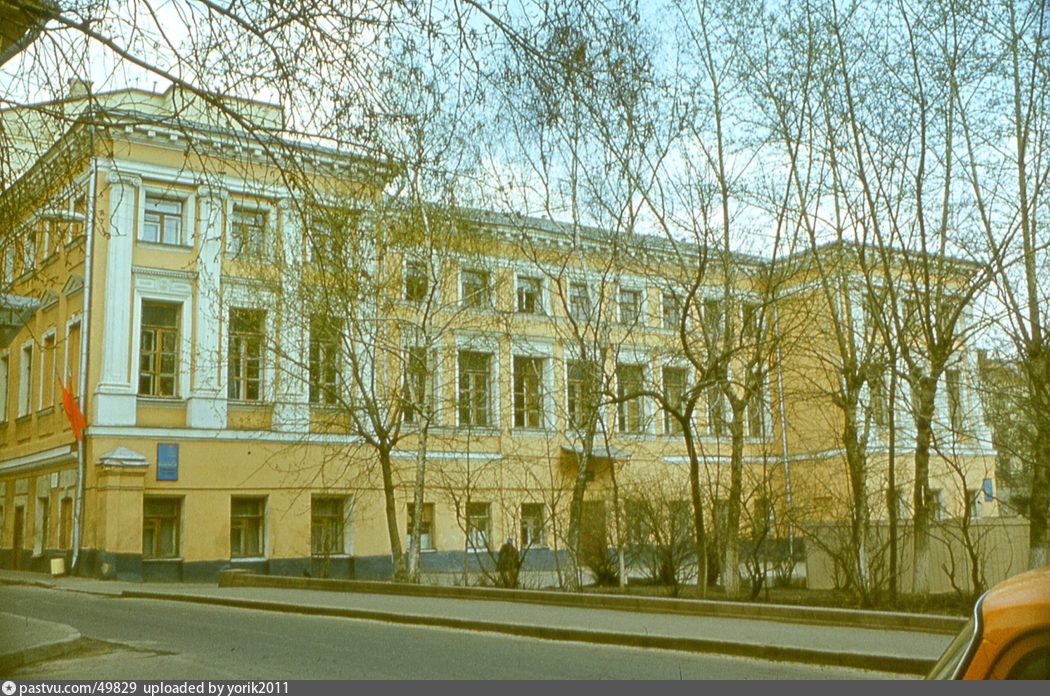 Дом брюса в москве