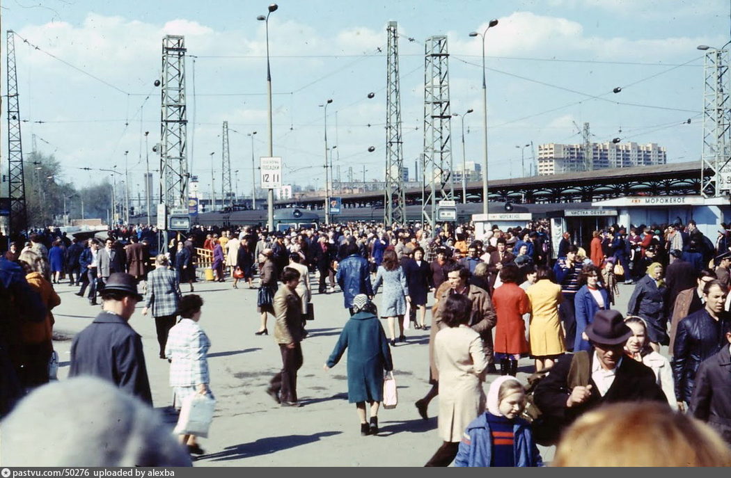 Перроны вокзалов москвы