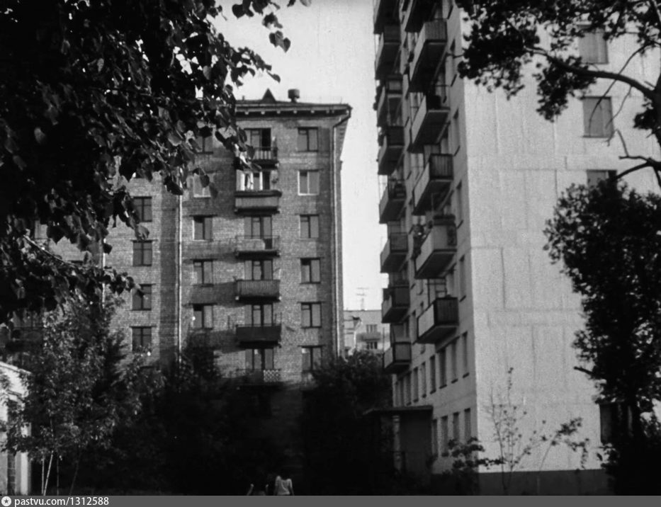 Улица Константина Царёва, 6 и Факультетский переулок, 7