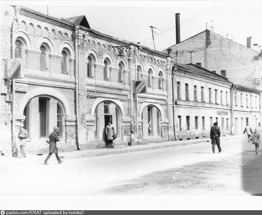 Ладожская улица. Нечетная сторона. Часть 2. рынка, Ладожской, улицы, Немецкого, лавках, Ладожская, часовня, пустыни, Энгельса, сейчас, здание, рынок, Фридриха, сожалению, когда, Немецкий, улице, только, лавки, рынке