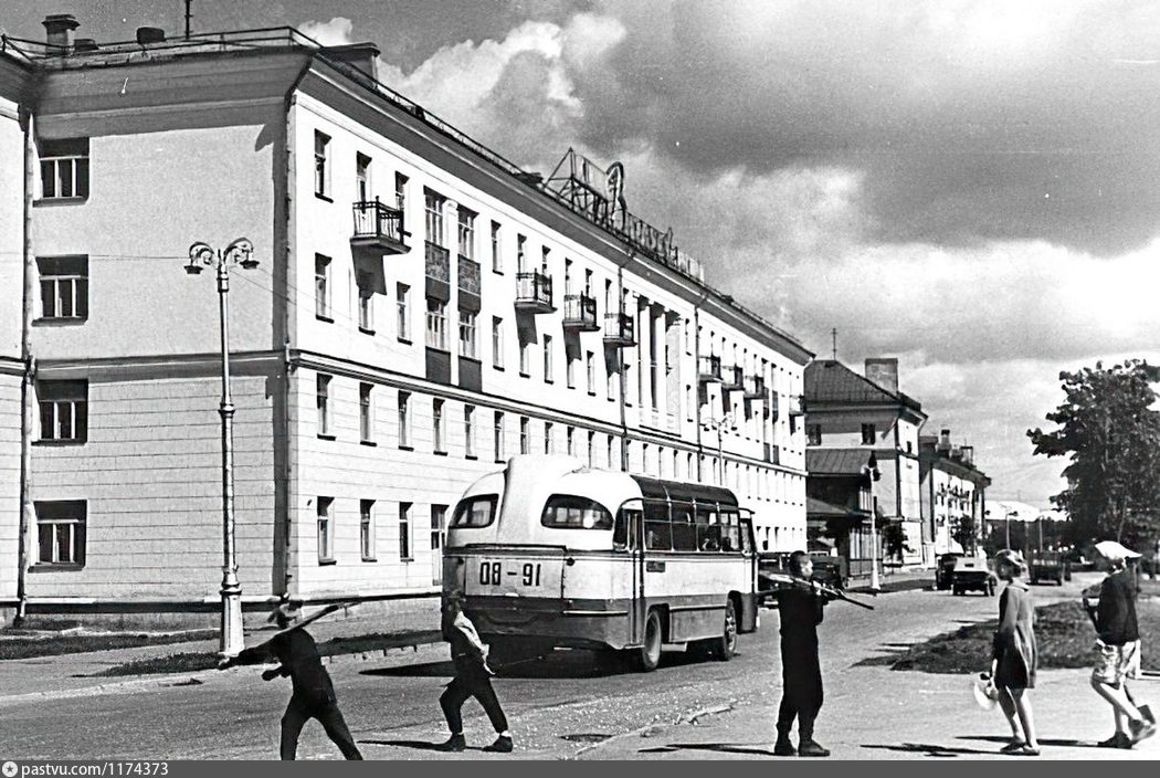 Свободный новгород. Волхов 1960. Великий Новгород 1960. Гостиница Волхов, фотографии прошлых лет-. Улица перспективная Великий Новгород в 1960.