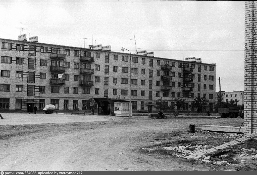 Старый микрорайон. Элиста 1990. Первый микрорайон Элиста. Калмыкия 1 микрорайон Элиста. Старая Элиста микрорайон.