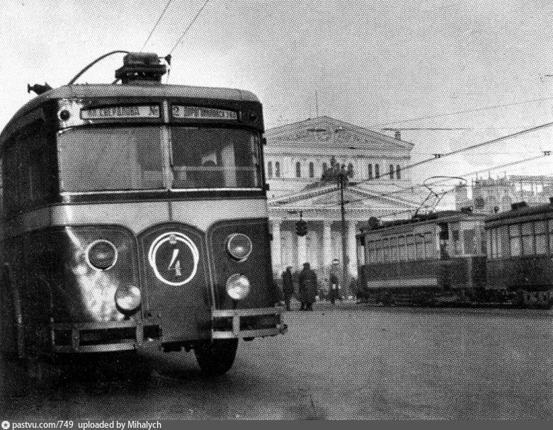 В чем ходят в большой театр в москве фото женщины