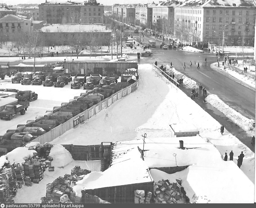 Старые фотографии октябрьского поля