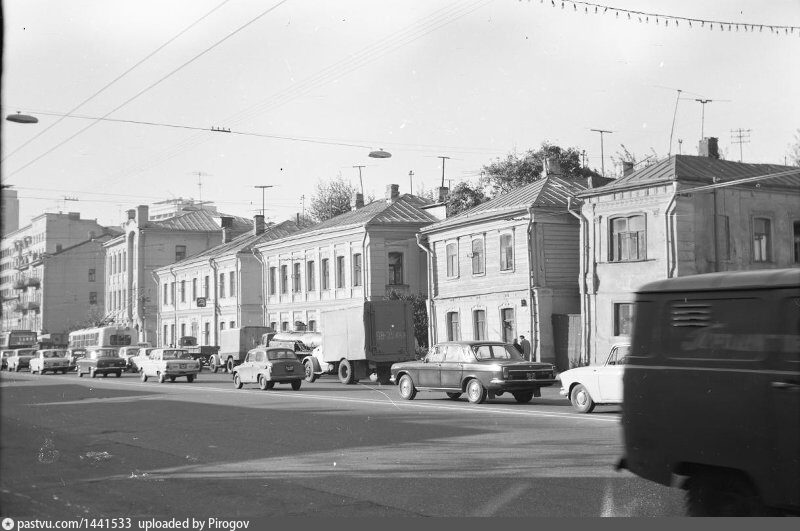 Старая 13. Каляевская улица Москва двор 1953. Улица Каляевская год 1955. Москва ул. Каляевская д. 36. Санкт Петербург Каляевская улица.