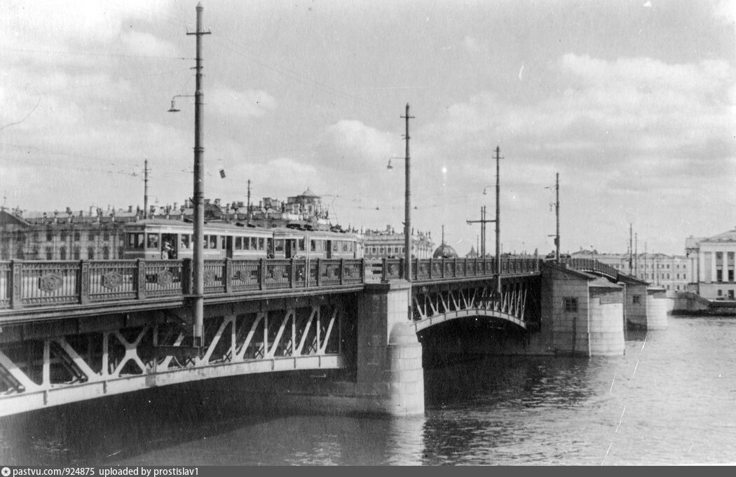 Фото петербург архив. Дворцовый мост 1916. Дворцовый мост 1916 открытие. Ретроспектива Санкт-Петербурга. Дворцовый мост в Санкт-Петербурге.