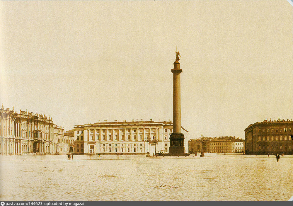 Площадь старого санкт петербурга. Санкт Петербург 1870 г Дворцовая площадь. Дворцовая площадь в Санкт-Петербурге до революции. Петербург 1996 Дворцовая. Дворцовая площадь Санкт-Петербург фото 19 век.