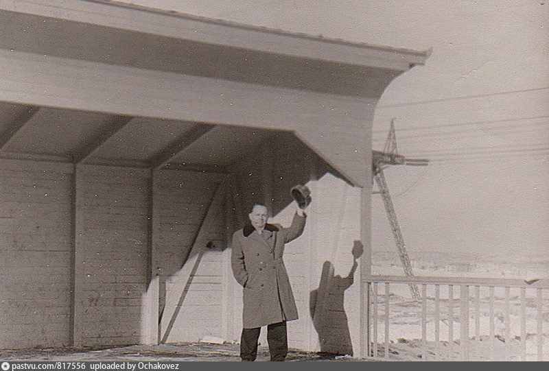 Сцена на ул. Мичурина (ныне ул. Озёрная), напротив дома 2/12