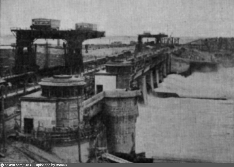 Иваньковская гэс в дубне. Орск построили дамбу старый город. Река силинка. Волга до постройки дамбы. Псковская гэс на шелони.