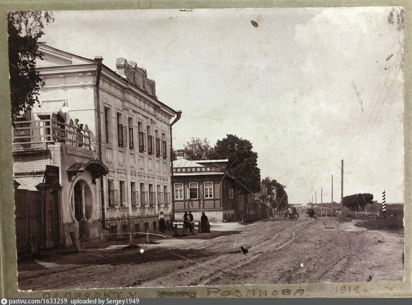 Нижегородская горьковская. Балахна 18 века. Балахна старый город. Колокольный завод Чарышниковых в Балахне. Старая набережная в Балахне.