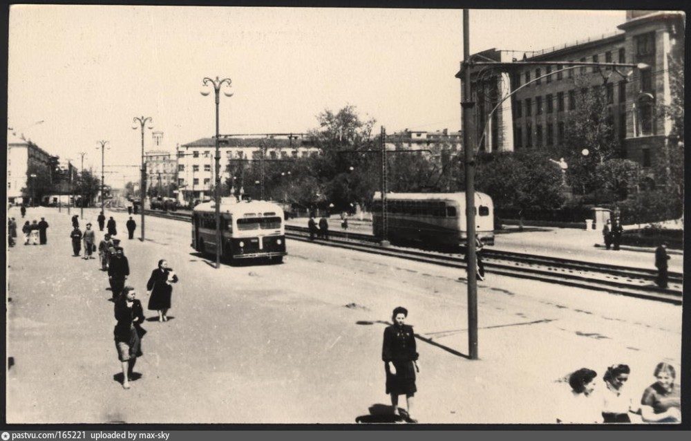 Омск 60. Старый Омск в 70-80 Масленникова. Омск в 1956 Маркса. Омск 1950е. Старый Омск улица Гагарина.