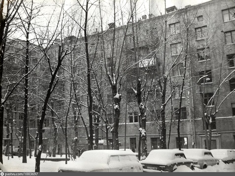 Ленинский проспект, 21. Фрагмент центральной части дворового фасада здания