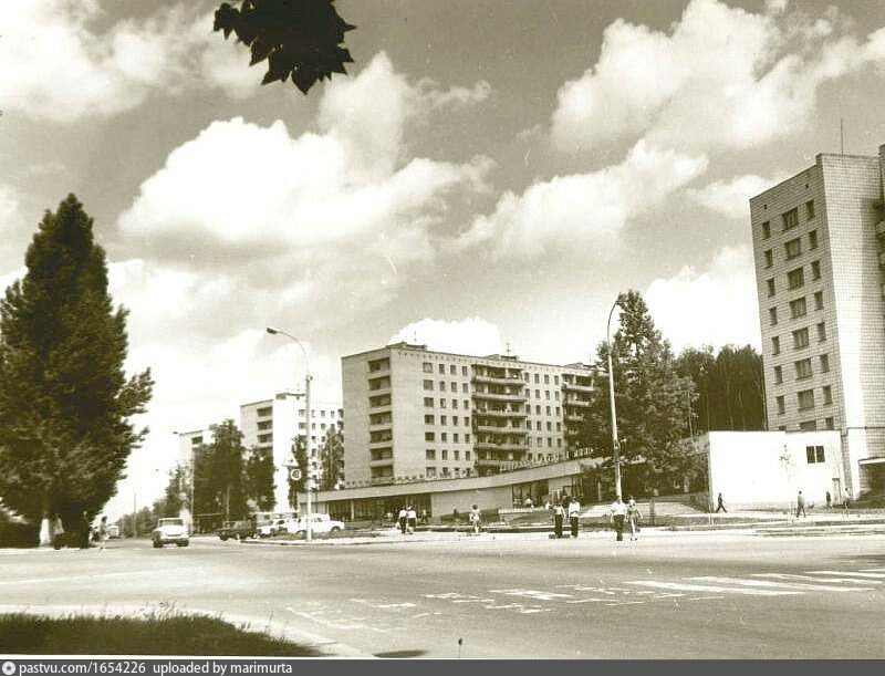 Дом быта курчатов. Обнинск 1990. Обнинск 1980. Ул Курчатова 80 Обнинск. Обнинск 1960.