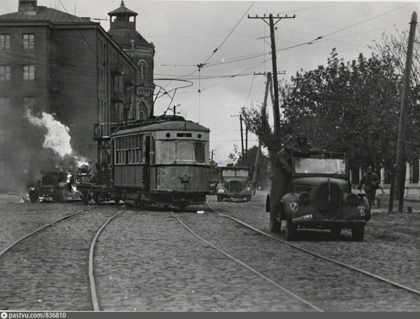 Оказаться в оккупации. Мариуполь 1941. Мариуполь 1941 год. Немцы в Мариуполе 1941. Мариуполь 8 октября 1941.