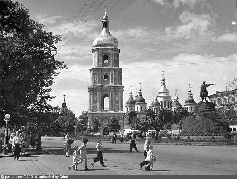 Киев площадь хмельницкого