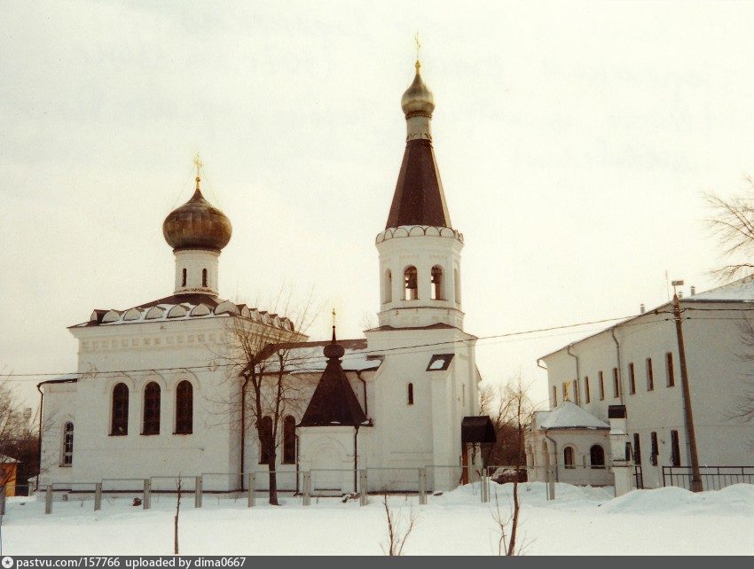 Храм тихона. Церковь святителя Тихона Клин. Церковь Тихона Патриарха Всероссийского в Клину. Церковь в Клину на Советской площади. Храм святителя Тихона Клин 1907.