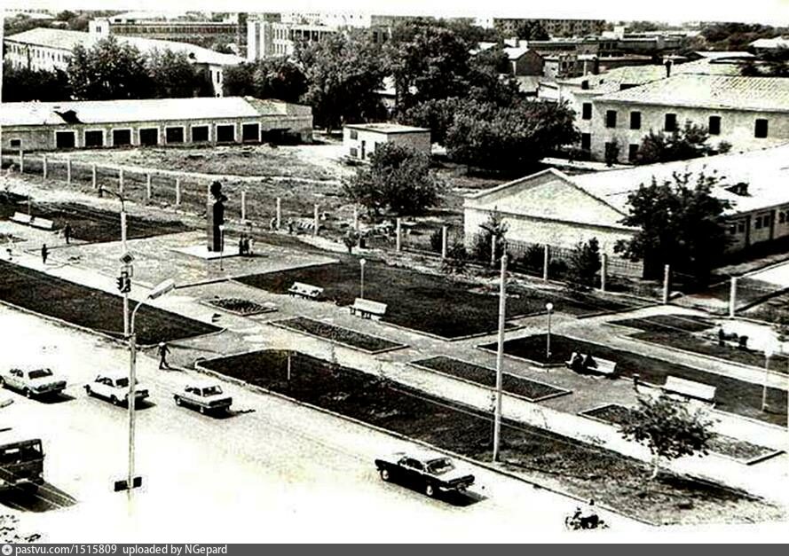 Оренбург 1960. Оренбург 70 год улица Советская. Улица Чкалова Оренбург 1980. Оренбург 1960 Чкалова. Оренбург в СССР.