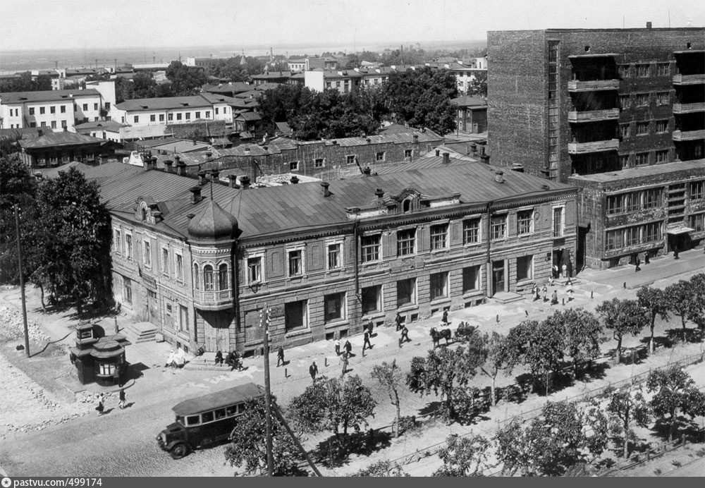 Новосибирск 1930 годы. Дом купца Маштакова Новосибирск. Новосибирское государственное художественное училище (колледж). Дом купца ф. д. Маштакова. Новосибирск красный проспект 1960.