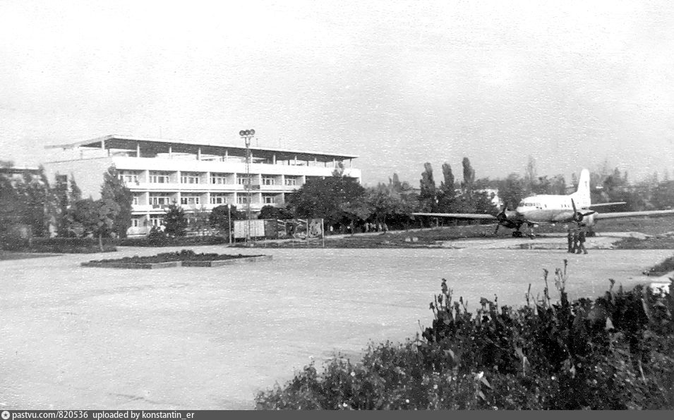 Детский лагерь олега кошевого евпатория. Лагерь им олега кошевого евпатория. Евпатория пионерлагерь имени олега кошевого. Лагерь им олега кошевого евпатория. Евпатория олега кошевого.