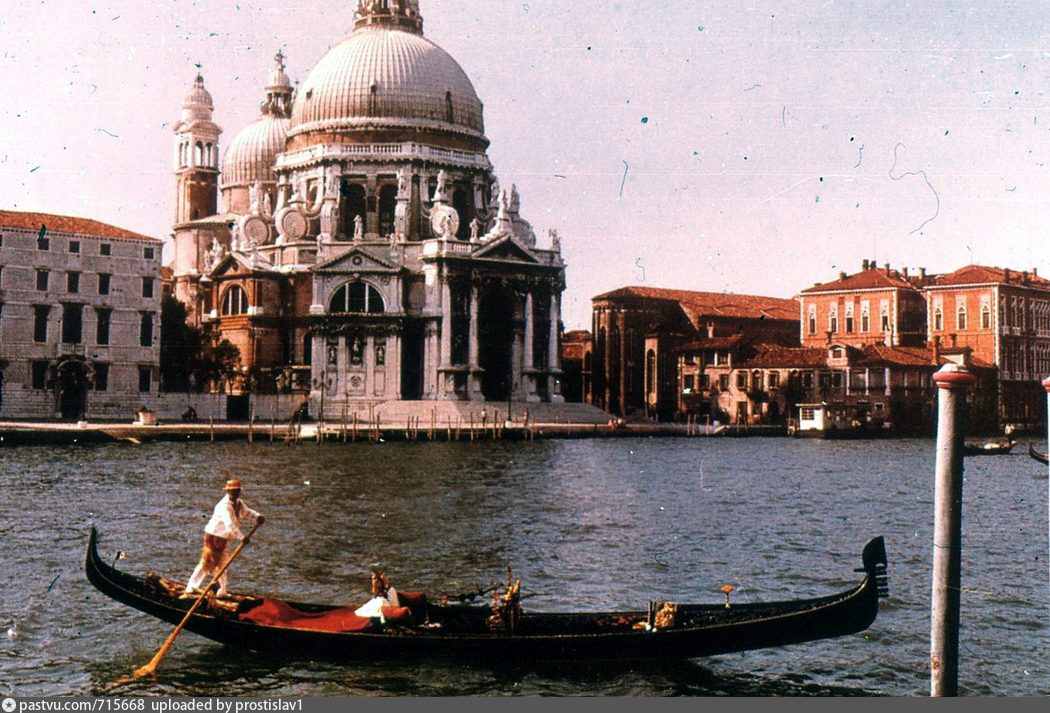 На миллионах деревянных свай города, собор, всего, Венеции, время, ничего, Маджоре, наверное, можно, Салюте, делла, могли, архитектурное, жизнь, именно, оставалось, населения, социальных, городом, материал