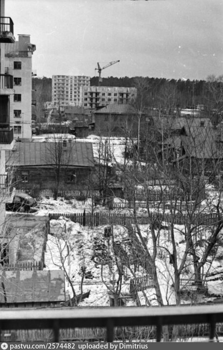 Вид на запад из дома №9 по Красностуденческому проезду