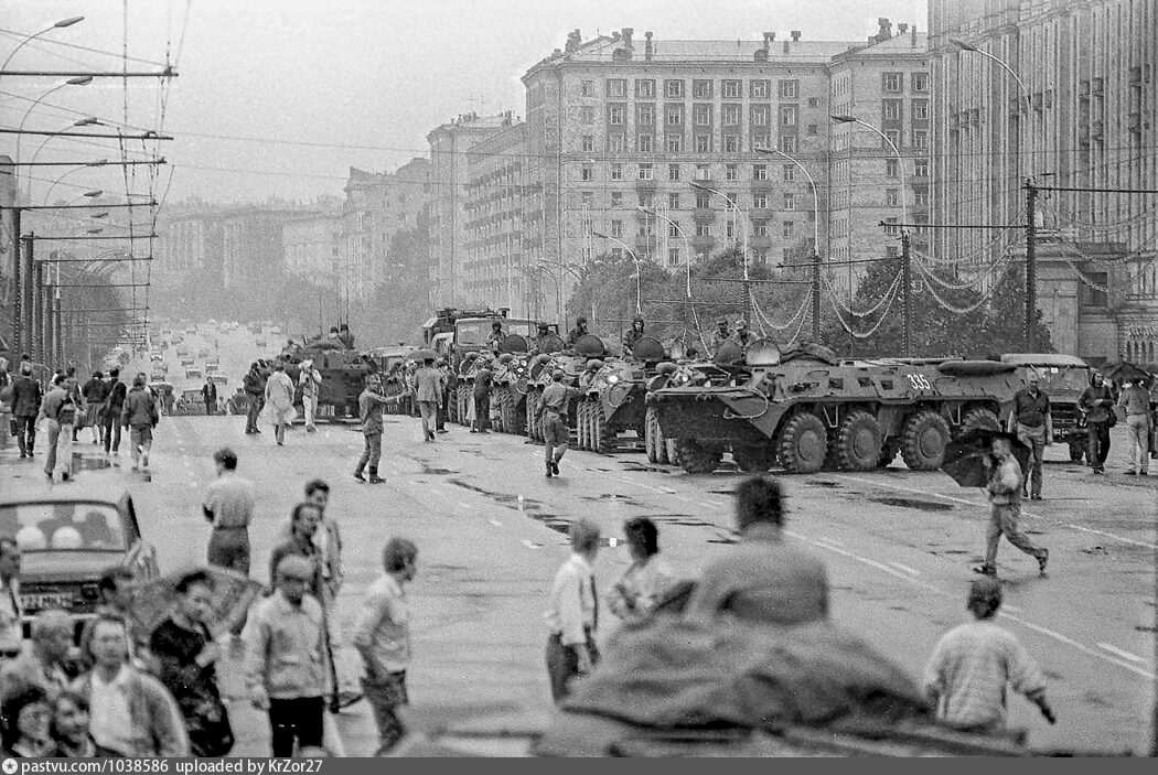 Август 1991 путч танки. 21. Августовский путч танки. 21. 21.
