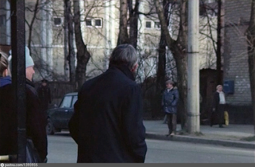 Изумрудная улица, 22-24
