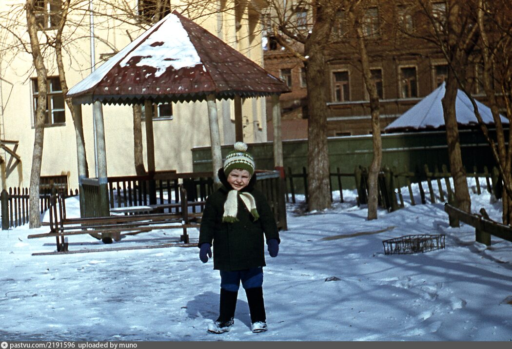 Двор дома № 70 по Проспекту Мира
