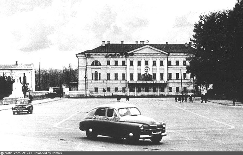 Старая пенза. Советская Пенза. Советская площадь Пенза 20 век. Старая Пенза Губернаторский дом. Советская площадь город Пенза.