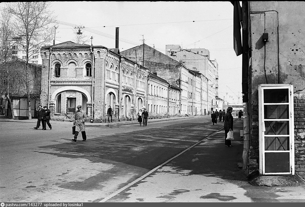 Ладожская улица. Нечетная сторона. Часть 2. рынка, Ладожской, улицы, Немецкого, лавках, Ладожская, часовня, пустыни, Энгельса, сейчас, здание, рынок, Фридриха, сожалению, когда, Немецкий, улице, только, лавки, рынке