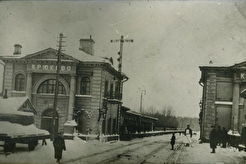 Здания вокзала на станции Крюково (1913)