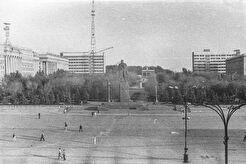 Площадь Революции (1960)