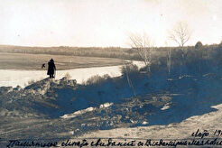 Открытка «Вид Кунцева» с пририсованной фигурой Маяковского (1900)