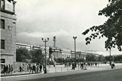 Площадь Революции (1960)