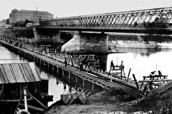 Прокладка труб водопровода около Крымского моста (1887)