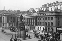 The Guards Crimean War Memorial, Waterloo Place (1900)