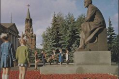 Памятник В.И.Ленину в Кремле (1970)