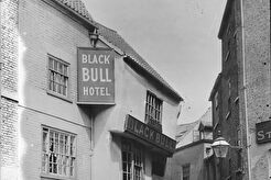 Black Bull Hotel, Finkle Street, York (1860)