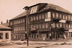 Вид фасада здания купца И. М. Егорова (1913)