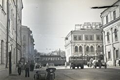 Вид на перекресток улиц Гостинной и Гагарина (1961)