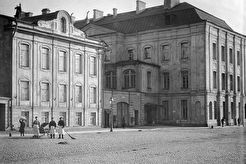 Университетская набережная. Ректорский флигель (1895)