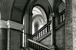Haupttreppe im Bundeshaus-Ostbau (1895)