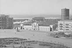 Площадь перед заводоуправлением (1937)