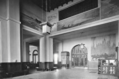 Интерьер вестибюля Ярославского вокзала (1904)
