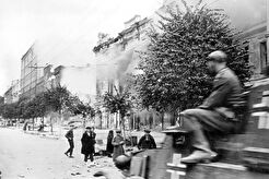 Німецькі війська на Хрещатику часів Другої світової війни (1941)