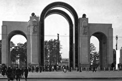 Главный вход ВСХВ (1940)