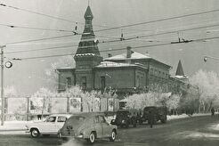Здание областной библиотеки им. А.С. Пушкина (1960)