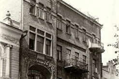 Вулиця Михайла Грушевського, будинок № 16 (1930)