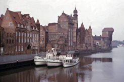 Old harbor with historic Great Crane in background (1960)